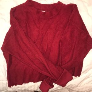 Cropped red pullover